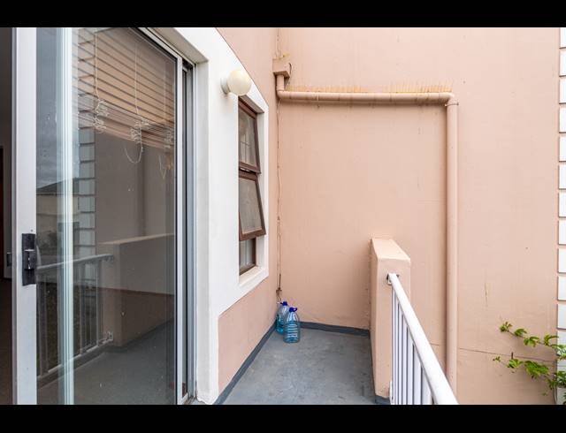 2 BEDROOM APARTMENT FOR SALE IN PARKLANDS